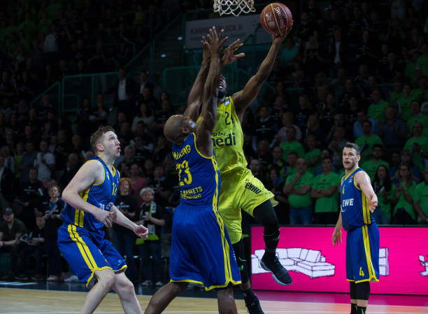 巩固自己在 巩固自己在